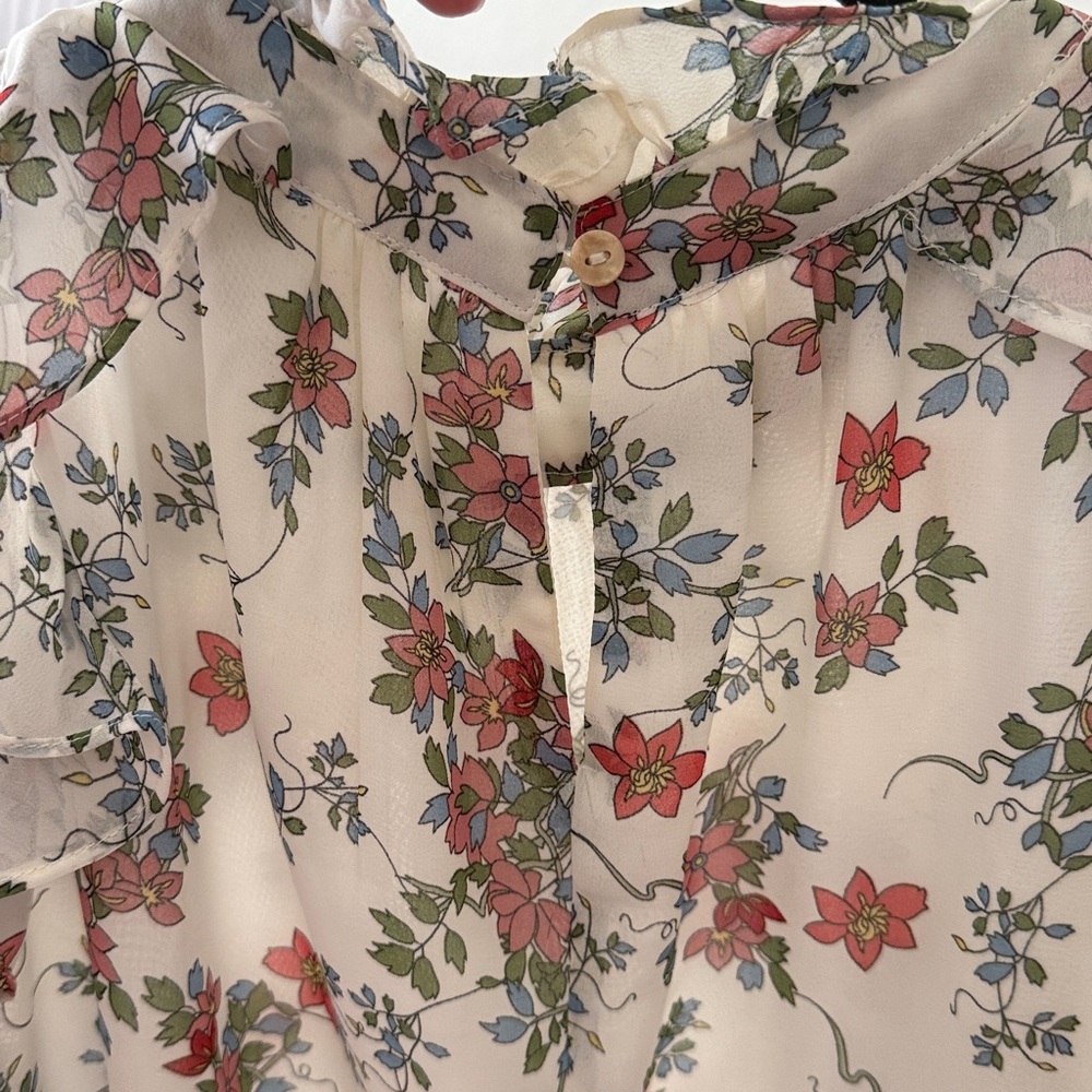 Max Studio Floral Ruffle Cold Shoulder Top - Picture 6 of 6